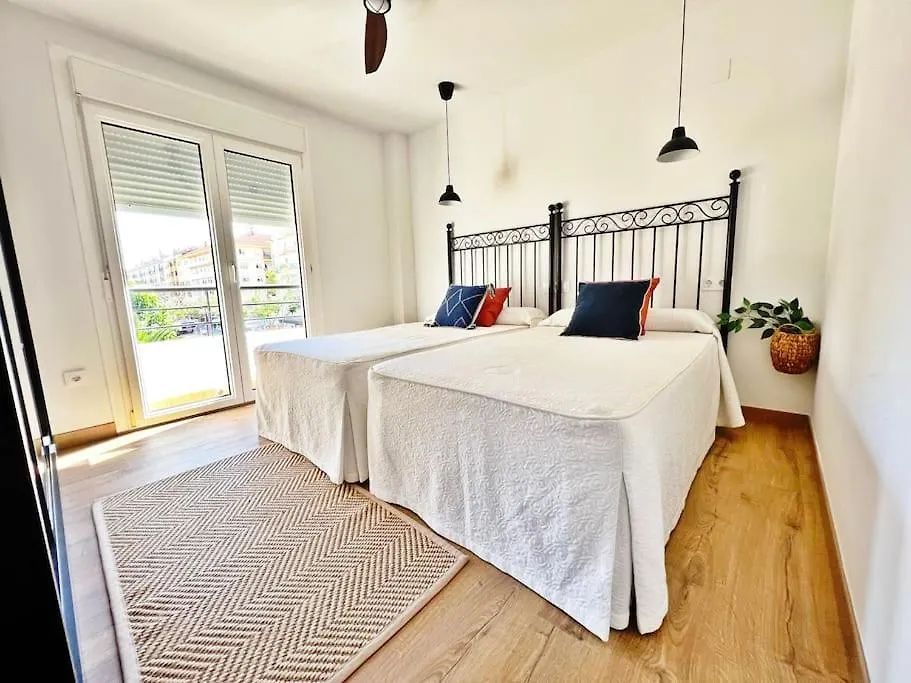 Luxurious Beach Apartment With Pool Fuengirola