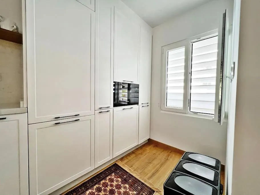 Luxurious Beach Apartment With Pool Fuengirola